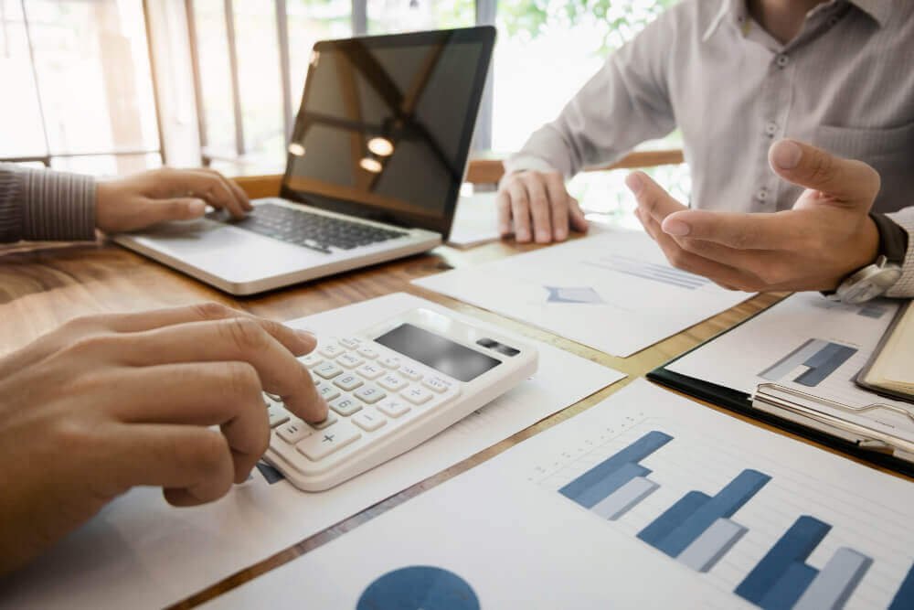 Infografía ayudas nuevos autonomos 2026 cuota cero requisitos y pasos